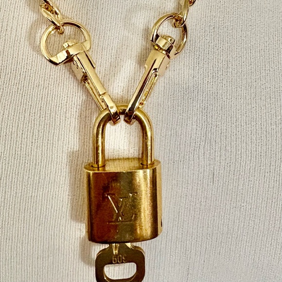 Authentic Louis Vuitton brass lock and key with 2 non-LV chains - Picture 10 of 14